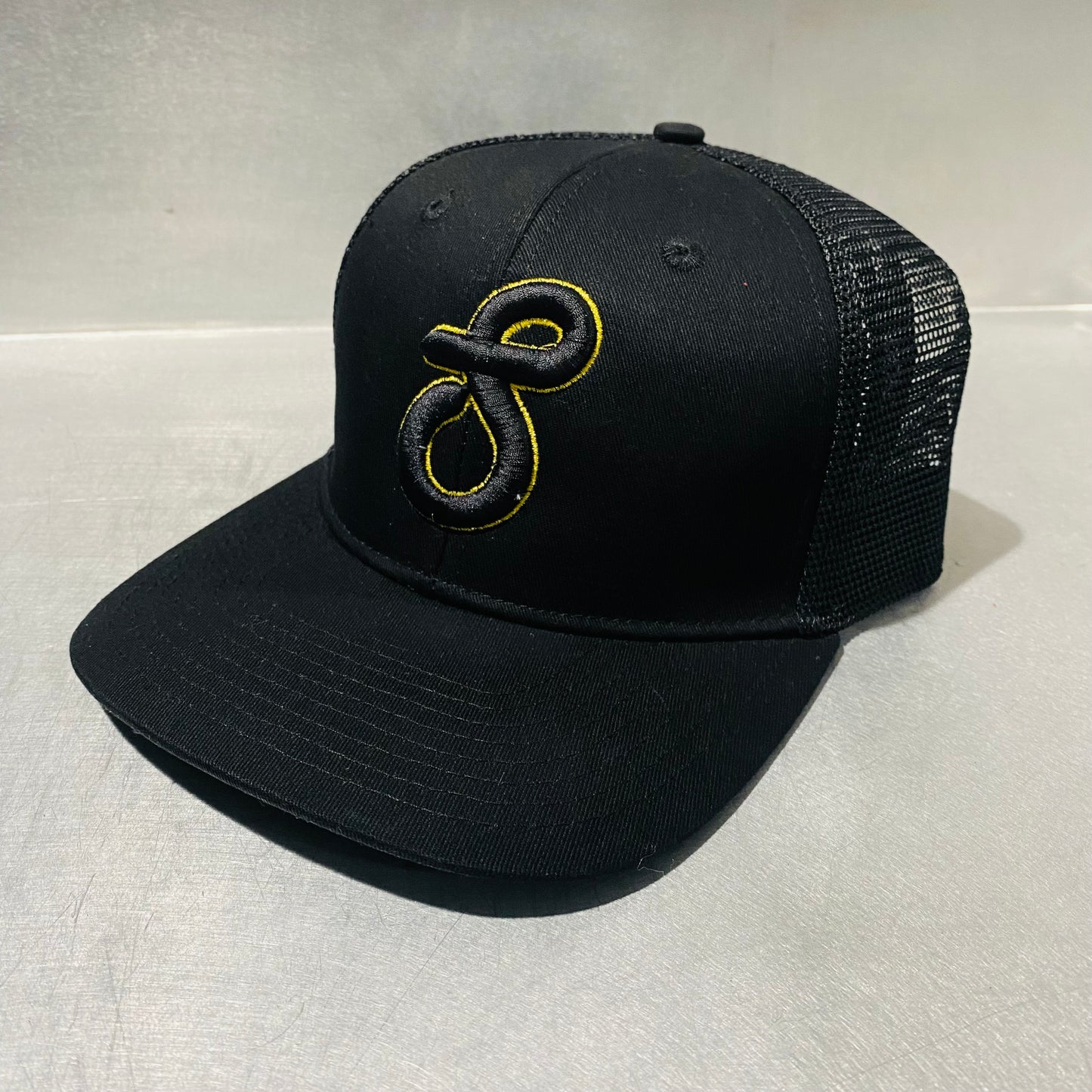 Black Snapback-Gold Puff “S” Logo